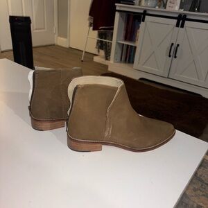 Free People suede boots NWT SIZE 38